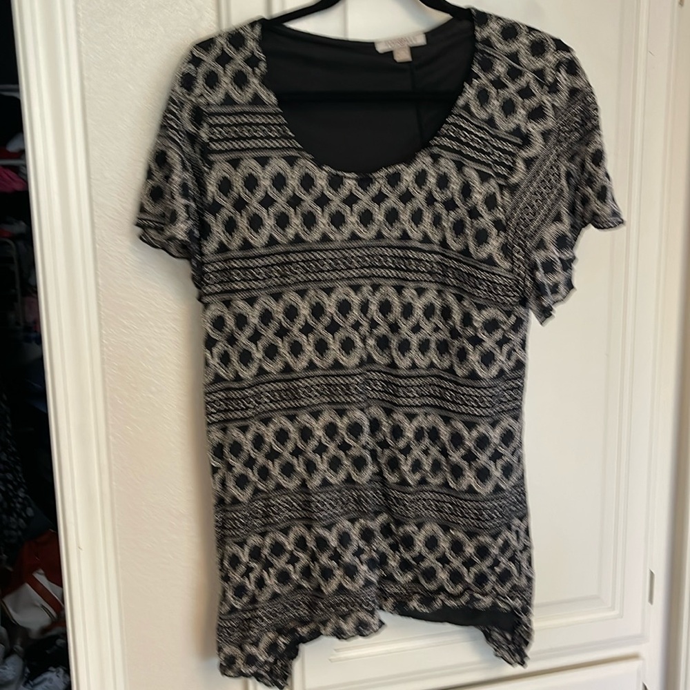 Fancy blank and gold blouse